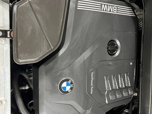 Used 2023 BMW X4 xDrive30i image 23