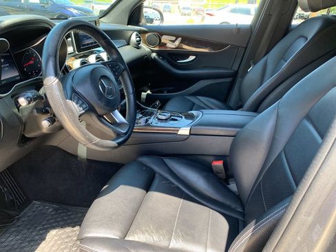 Used 2017 Mercedes-Benz GLC 300 4MATIC image 11