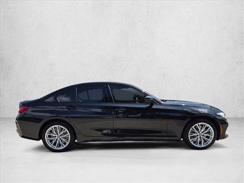 Used 2023 BMW 330i Sedan w/ Premium Package RWD image 4