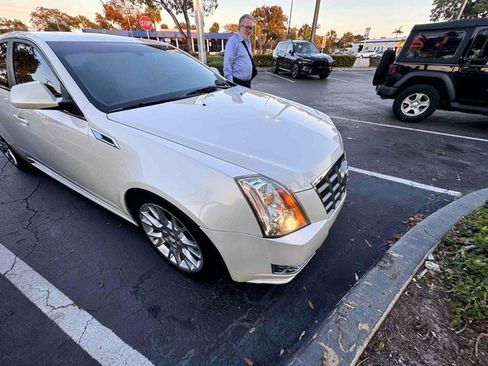 Used 2012 Cadillac CTS Premium image 3