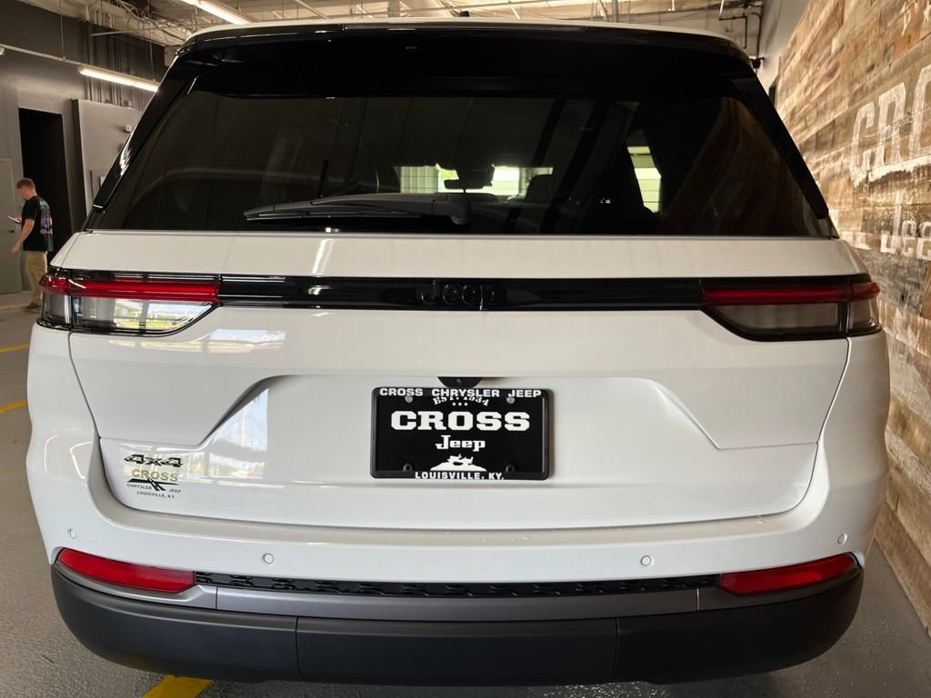 New 2026 Jeep Grand Cherokee Limited w/ Limited Altitude Package AWD/4WD image 51