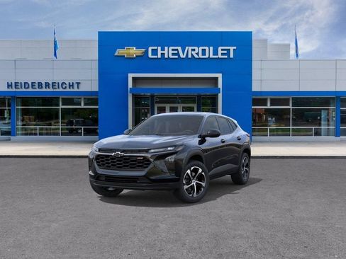 New 2026 Chevrolet Trax RS w/ Sunroof Package FWD image 8
