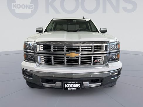 Used 2015 Chevrolet Silverado 1500 LTZ Z71 w/ LTZ Plus Package AWD/4WD image 11
