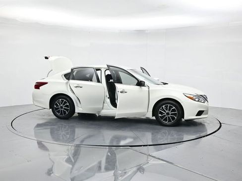 Used 2018 Nissan Altima 2.5 S w/ S Convenience Package image 50