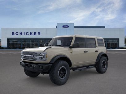 New 2025 Ford Bronco Badlands w/ Sasquatch Package