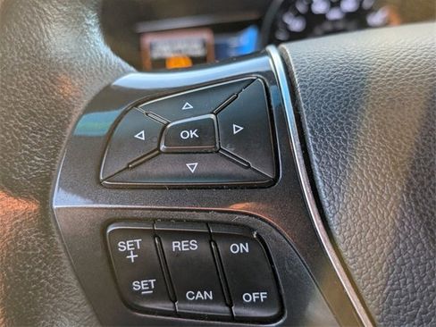 Used 2016 Ford Explorer Limited image 19