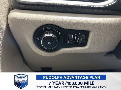 Used 2017 Chrysler Pacifica Touring Plus w/ Tire & Wheel Group image 40