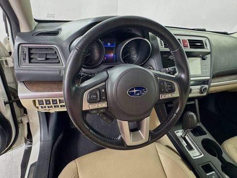 Used 2016 Subaru Outback 2.5i Limited AWD/4WD image 11