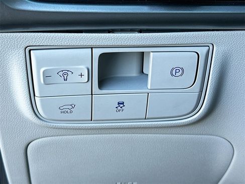 Used 2025 Hyundai Tucson Limited image 10