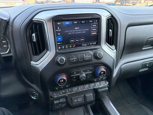 Used 2021 Chevrolet Silverado 1500 LTZ w/ LTZ Convenience Package II AWD/4WD image 11
