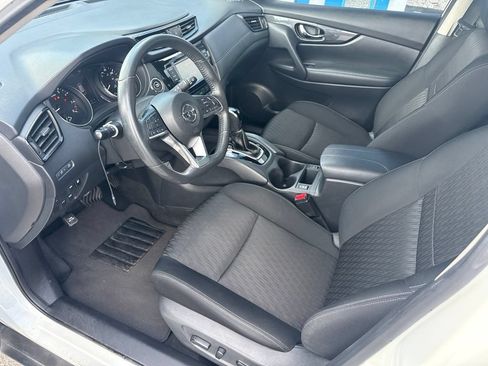 Used 2018 Nissan Rogue SV FWD image 14