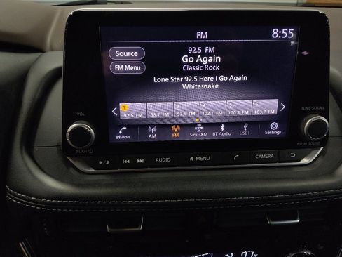 Used 2023 Nissan Rogue SL image 25