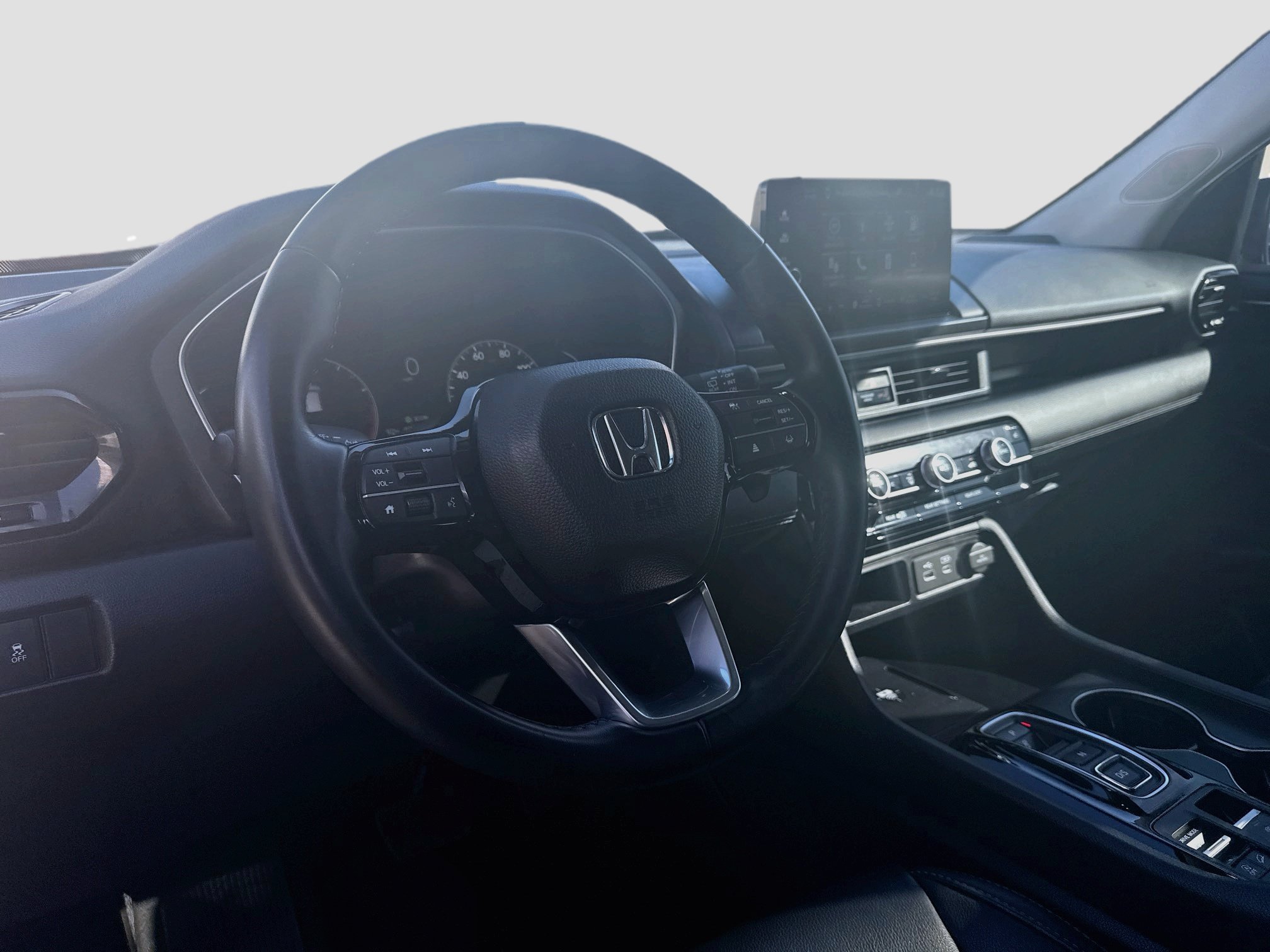 Used 2025 Honda Pilot EX-L image 9