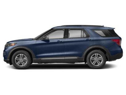 Certified 2023 Ford Explorer XLT w/ Equipment Group 202A