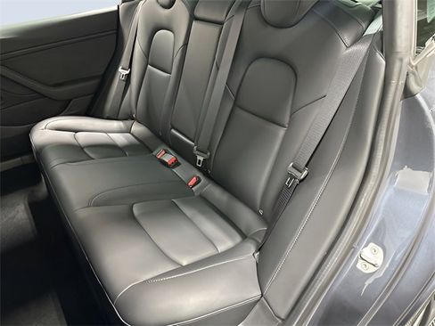 Used 2020 Tesla Model 3 Performance image 20