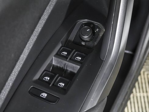 Used 2020 Volkswagen Jetta R-Line w/ R-Line Cold Weather Package image 37