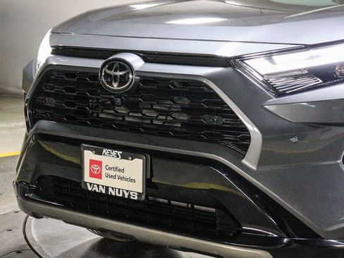 Certified 2025 Toyota RAV4 XSE w/ Advanced Technology Package AWD/4WD image 8