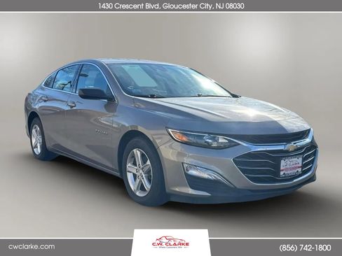 Used 2023 Chevrolet Malibu LS image 4