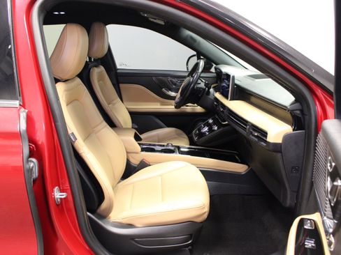 Used 2022 Lincoln Corsair Reserve w/ Elements Package FWD image 14