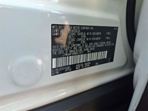 Used 2021 Toyota RAV4 Limited image 27