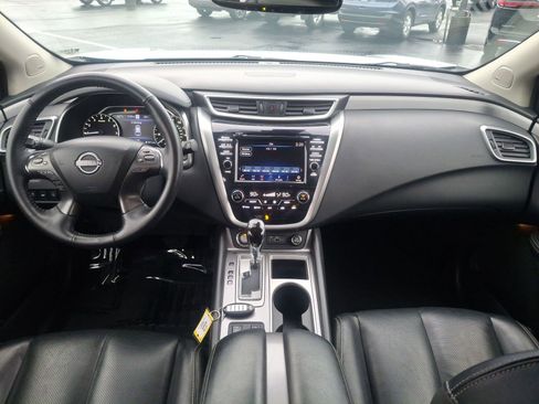 Used 2023 Nissan Murano SL image 9