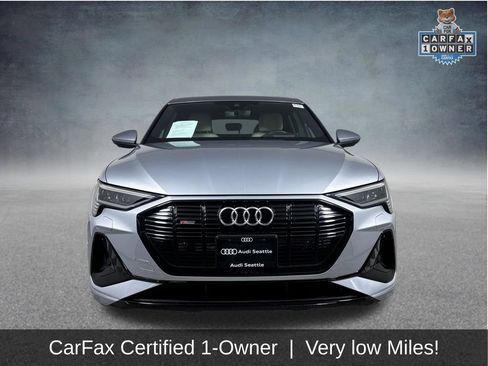 Used 2023 Audi e-tron Prestige w/ Prestige Package AWD/4WD image 2