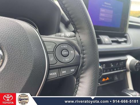 Used 2023 Toyota RAV4 SE w/ Convenience Package AWD/4WD image 23