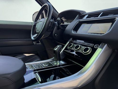 Used 2017 Land Rover Range Rover Sport Supercharged image 31
