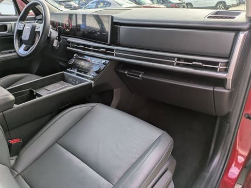 Used 2025 Hyundai Santa Fe SEL image 25