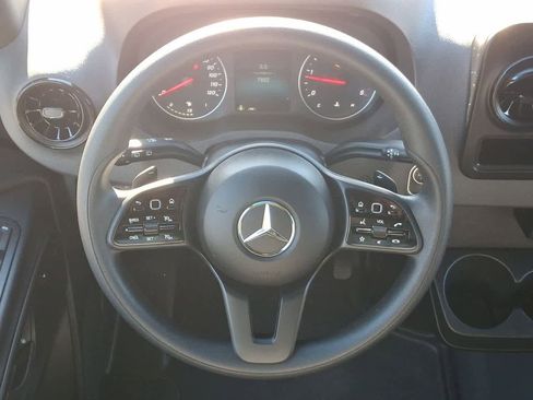 Used 2024 Mercedes-Benz Sprinter 2500 image 22