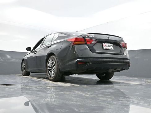 Used 2024 Nissan Altima 2.5 SV image 49