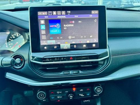 Used 2022 Jeep Compass Trailhawk w/ Trailhawk Convenience Group image 13