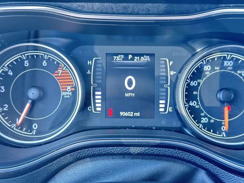 Used 2020 Jeep Cherokee Latitude Plus w/ Cold Weather Group image 21