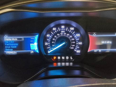 Used 2020 Ford Fusion SE w/ Equipment Group 151A image 23