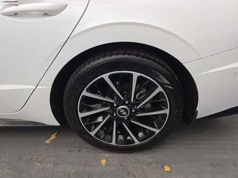 Used 2021 Hyundai Sonata Limited image 16