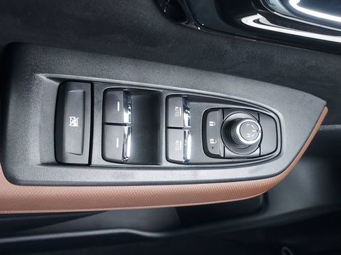 Certified 2025 Subaru Forester Touring AWD/4WD image 30