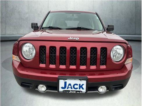 Used 2016 Jeep Patriot High Altitude image 11