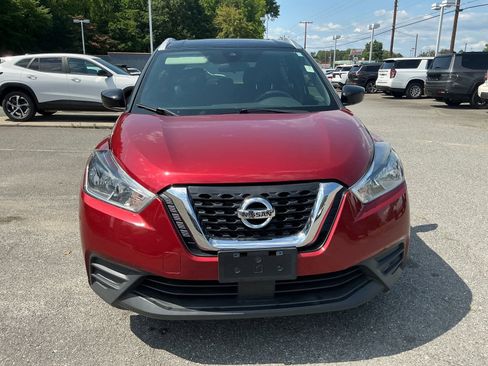 Used 2020 Nissan Kicks SV FWD image 8