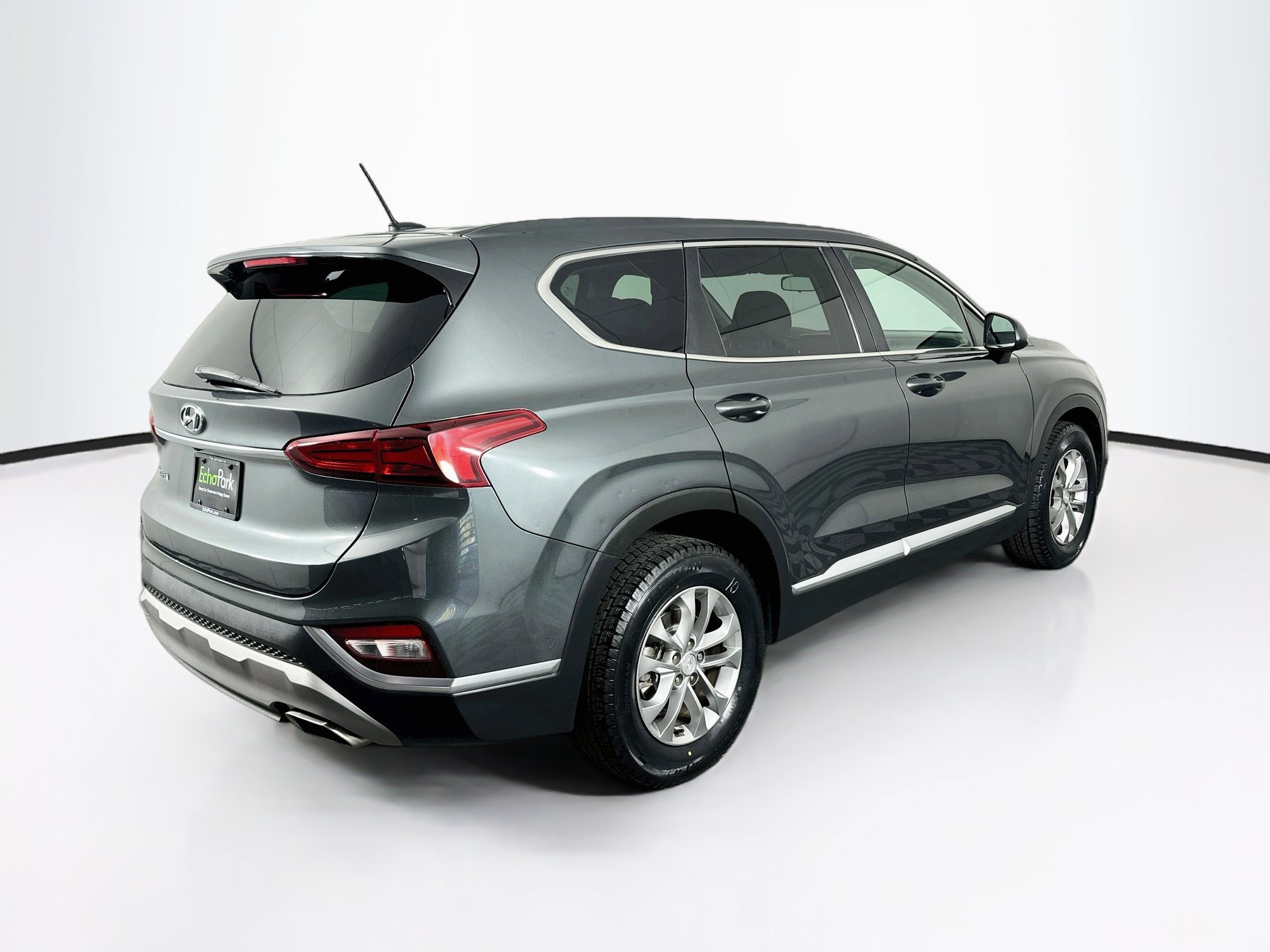 Used 2020 Hyundai Santa Fe SE w/ Cargo Package FWD image 9