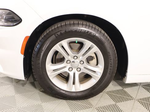 Used 2023 Dodge Charger SXT image 16