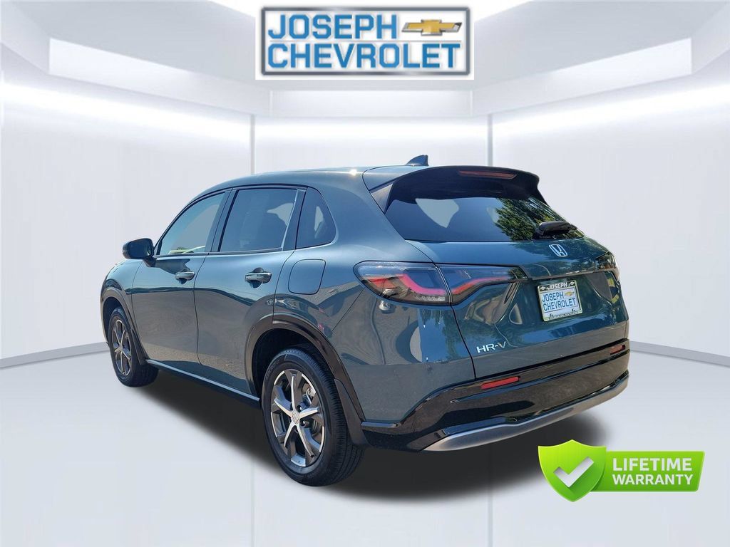 Used 2025 Honda HR-V EX-L image 3
