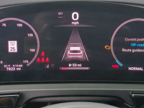 Certified 2025 Porsche Cayenne AWD/4WD image 12