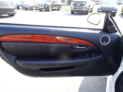 Used 2005 Lexus SC 430 Convertible RWD image 11