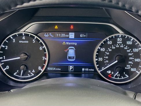 Used 2019 Nissan Murano Platinum image 12