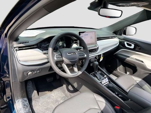 New 2026 Jeep Compass Limited w/ Sun, Sound & Navigation Group AWD/4WD image 10