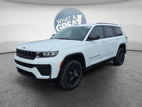 New 2026 Jeep Grand Cherokee L 4WD image 8