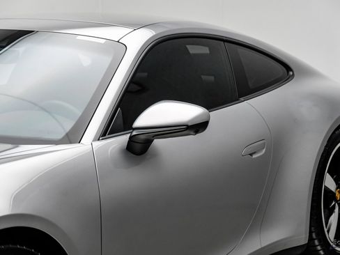 Used 2024 Porsche 911 Carrera S w/ Premium Package RWD image 25
