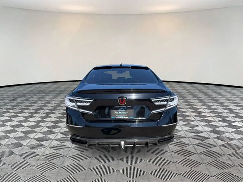 Used 2022 Honda Accord Sport image 6