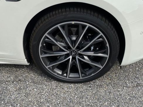 Used 2023 Maserati Ghibli GT image 12