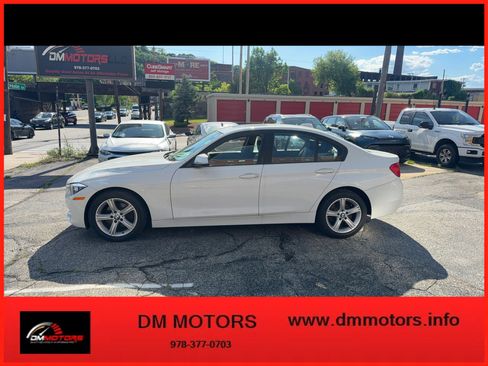 Used 2014 BMW 328i xDrive Sedan AWD/4WD image 3